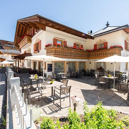 Hotel Stilfserhof ภายนอก รูปภาพ