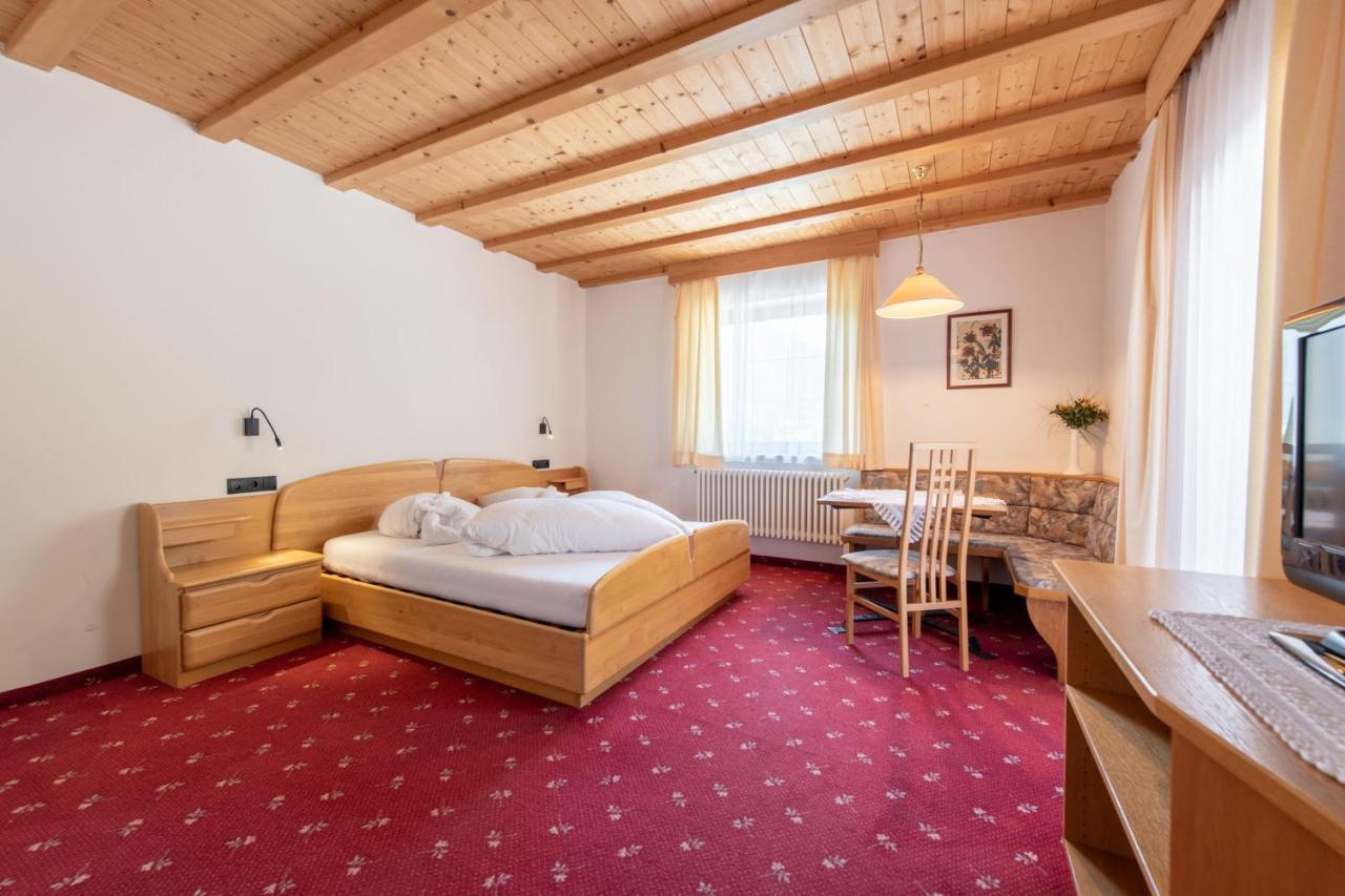 Hotel Stilfserhof ภายนอก รูปภาพ