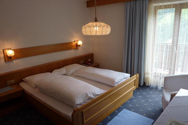 Hotel Stilfserhof ภายนอก รูปภาพ
